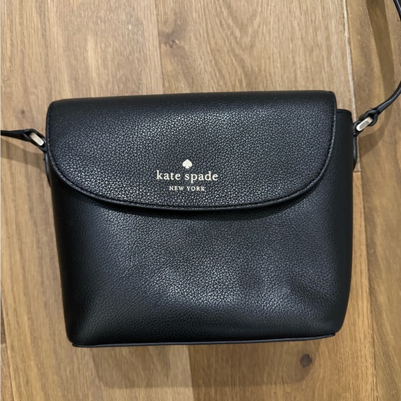Kate Spade Emmie Flap Crossbody Purse - Picture 2 of 9